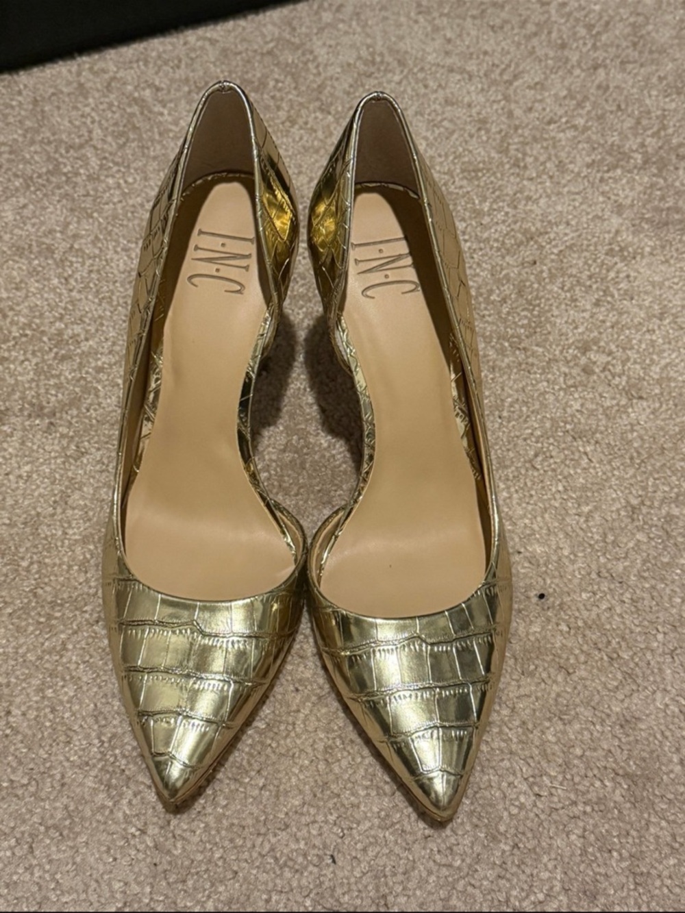 INC International Concepts Metallic Gold Croc-Embossed D'Orsay Pointed Pumps
